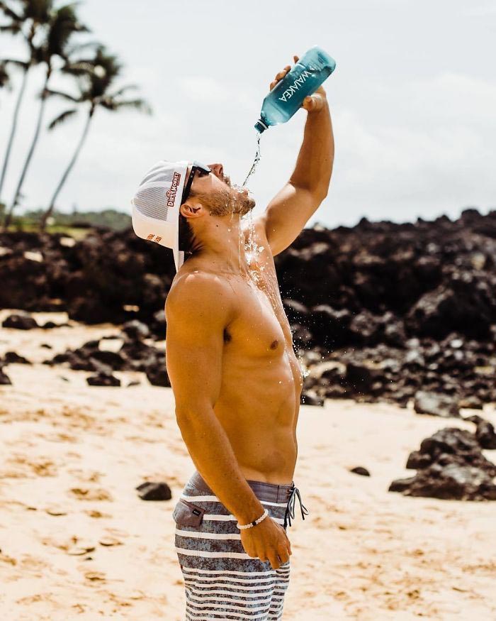 тролли написали, ответ троллям, девушка не заслужила такого парня, полная девушка