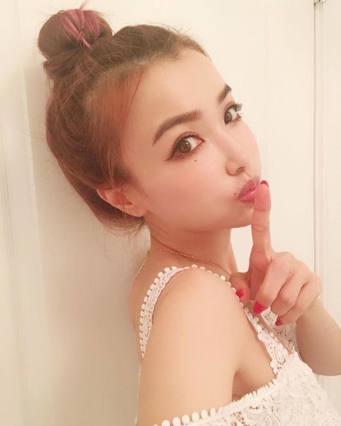 японская модель раскрыла свой настоящий возраст, Риса Хирако, Risa Hirako