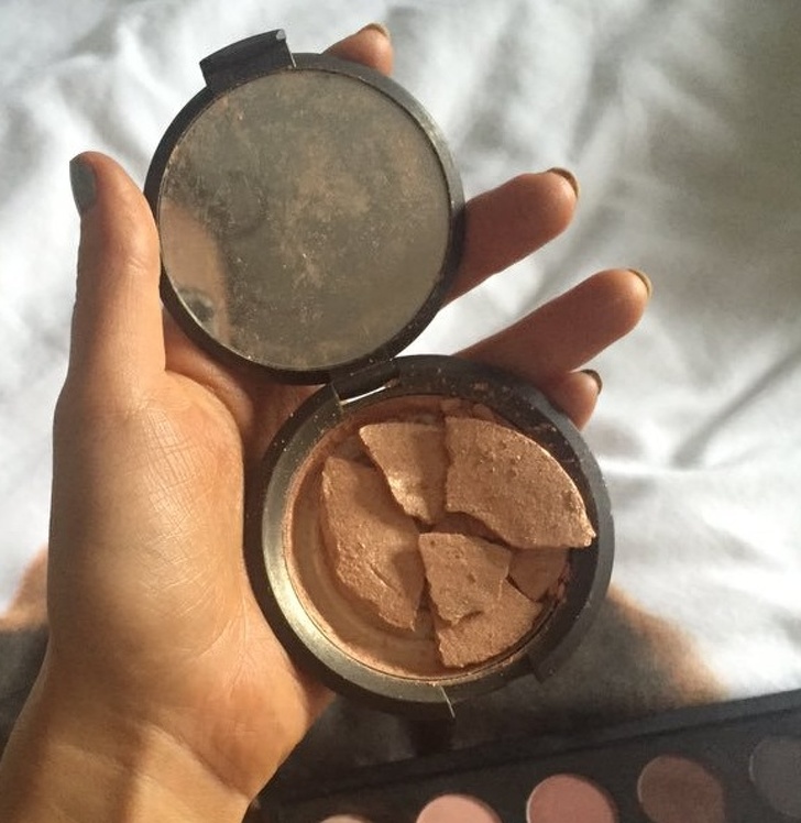 проблемы с которыми сталкивается каждая девушка, бьюти-проблемы 