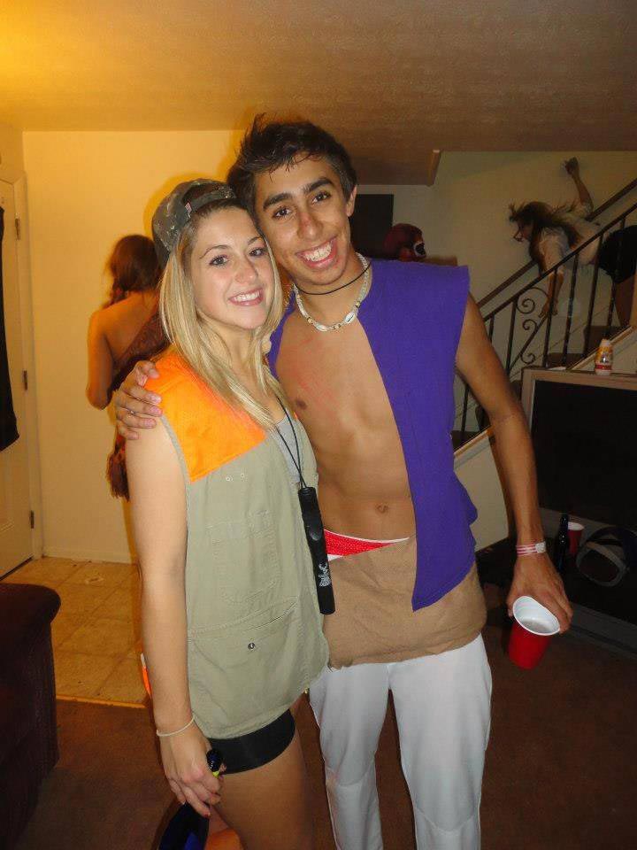 30 смешных фотографий, в которых всё самое интересное происходит на фоне смешной фон на фото, на фото главное фон, интересный фон на фото