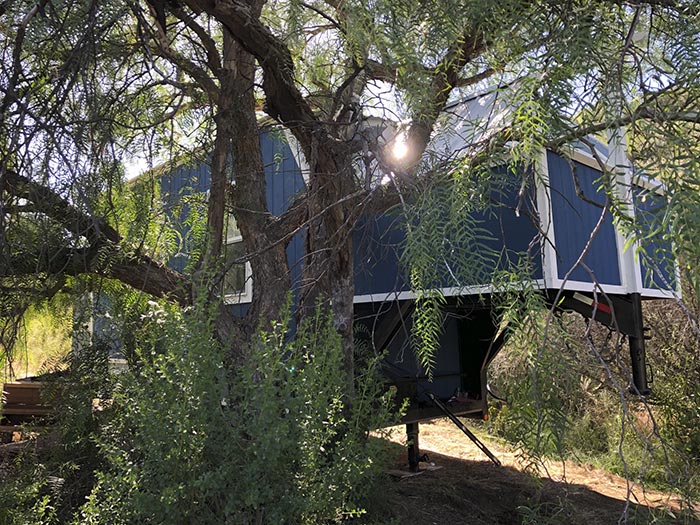 дом на колёсах до и после пожара, дом сгорел в пожаре, дом на колесах сгорел, дом на колесах до и после