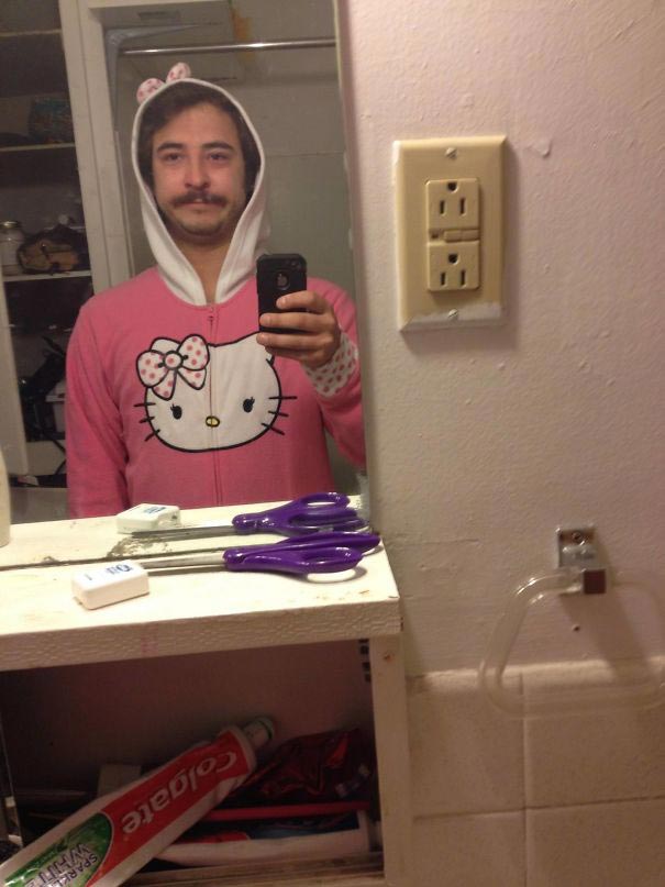 родители ведут себя со своими взрослыми детьми как с маленькими, родители думают что их взрослые дети маленькие 