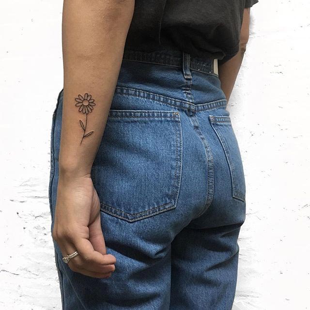 весенние татуировки, татуировки весна, татуировки с цветами, цветы тату