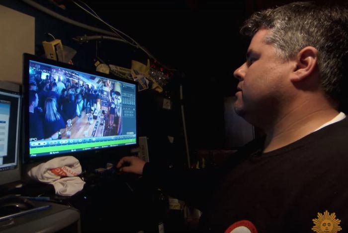 Мужчина нашёл украденный кошелек с обручальным кольцом, Джимми Гиллес, Риверс Пратер