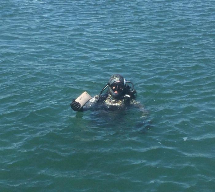 Мужчина нашёл украденный кошелек с обручальным кольцом, Джимми Гиллес, Риверс Пратер