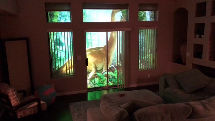 папа сделал сюрприз для дочери которая любит динозавров, Шелби Корам, Shelby Coram