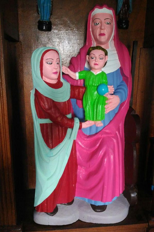 Художник-любитель хотел отреставрировать древнюю статую Иисуса, но у него получилось это неудачная реставрация скульптуры, реставрация скульптуры, смешная реставрация, неудачная реставрация