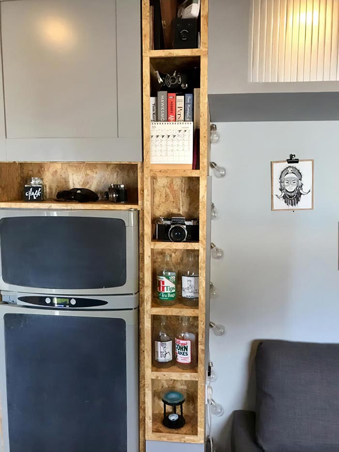 Эта пара превратила старый грузовик в дом на колесах, и он выглядит лучше многих квартир грузовик в дом на колесах, переделали грузовик в дом на колесах, дом на колёсах своими руками, превращение грузовика в дом на колёсах