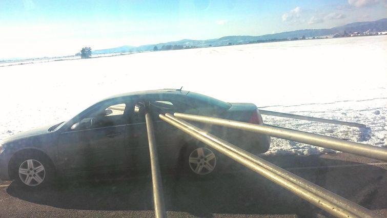 30 идиотов, которых надо держать как можно дальше от машин идиоты за рулём, идиоты и автомобили, смешные случаи с автомобилями, автомобильные приколы