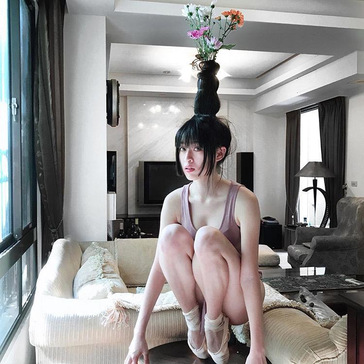 Волосы в виде цветочной вазы, flower vase hair, Тейлор Р, Taylor R