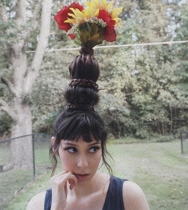 Волосы в виде цветочной вазы, flower vase hair, Тейлор Р, Taylor R