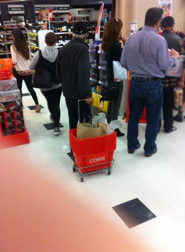 30 смешных случаев, когда не очень умные люди делали по-настоящему тупые вещи смешные случаи, смешные случаи с глупыми людьми, глупые люди