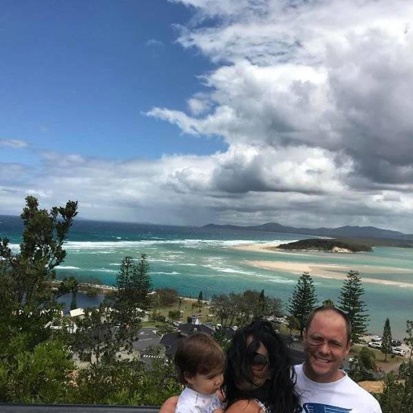 попросили незнакомца сфотографировать, доверять незнакомцам фотографировать, незнакомцы сфотографировали, смешные фото незнакомцев