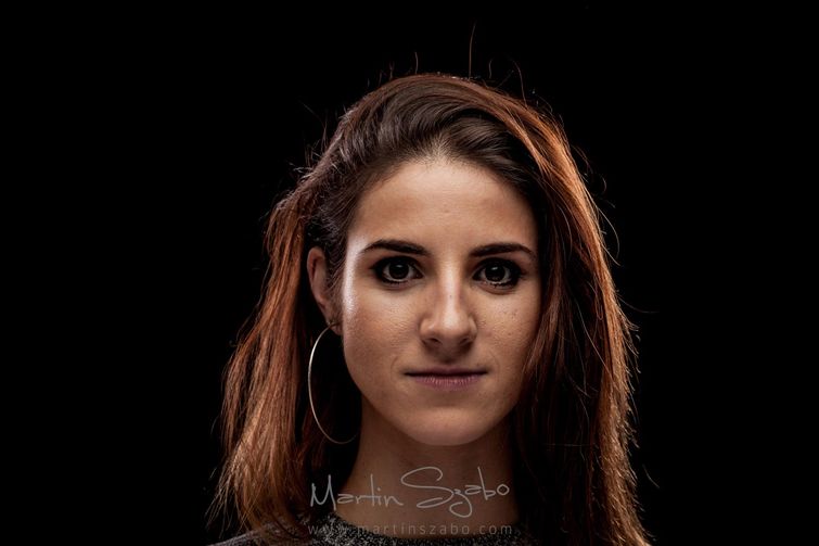 люди воздуходувка, воздуходувка в лицо, фотограф воздуходувка в лицо, фото людей поток воздуха