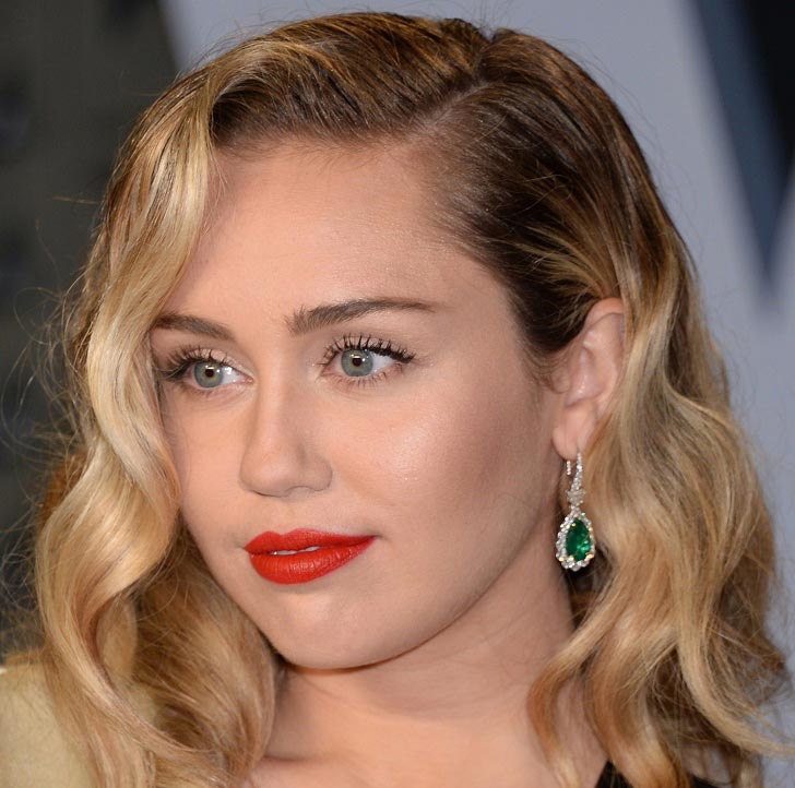 Как на самом деле зовут зарубежных знаменитостей, которые известны под псевдонимами Как на самом деле зовут зарубежных знаменитостей, псевдонимы знаменитостей