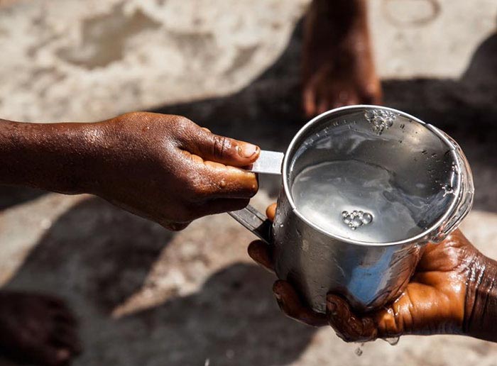 боец UFC рабство в Конго, Джастин Рен, Джастин Верн рабство, Джастин Верн Конго