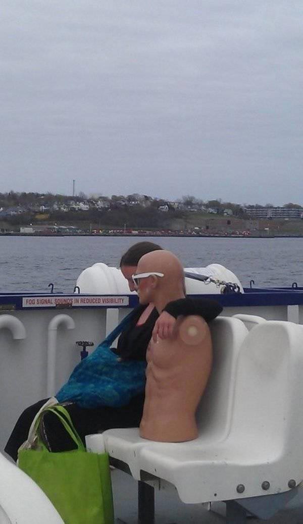 смешные фотографии одиночества, так выглядит одиночество, смешные фото одиноких людей