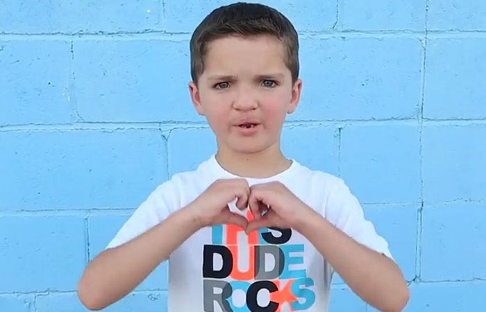 Мальчик нашёл кота с таким же редким состоянием глаз и заячьей губой, Мальчик нашёл кота с заячьей губой, Мэдден и Луна