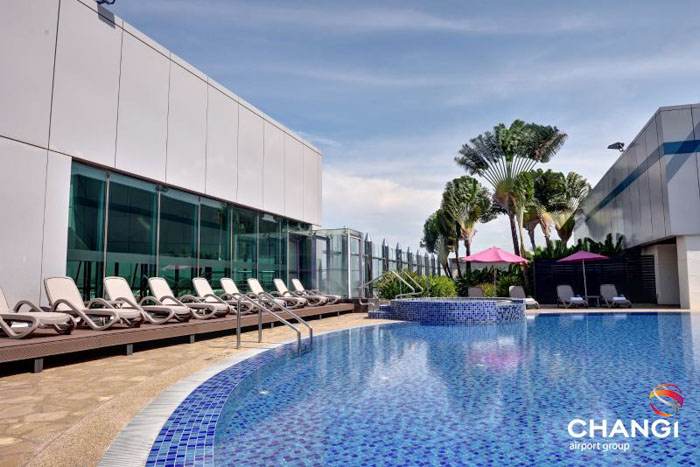 Ожидание самолета в лучшем аэропорту мира — это как посещение Диснейленда, и это правда Сингапурский аэропорт Чанги, лучший аэропорт мира