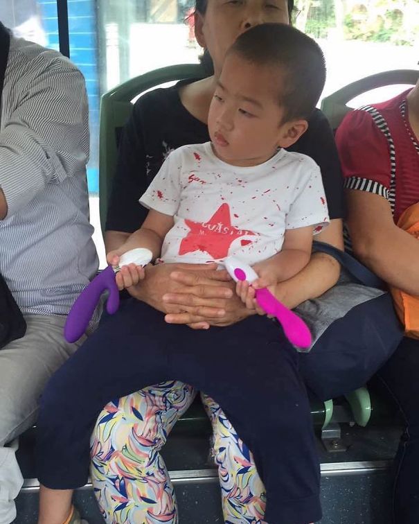 25 странных людей и необычных вещей, которые можно встретить в метро странные люди в метро, необычные вещи которые можно встретить в метро