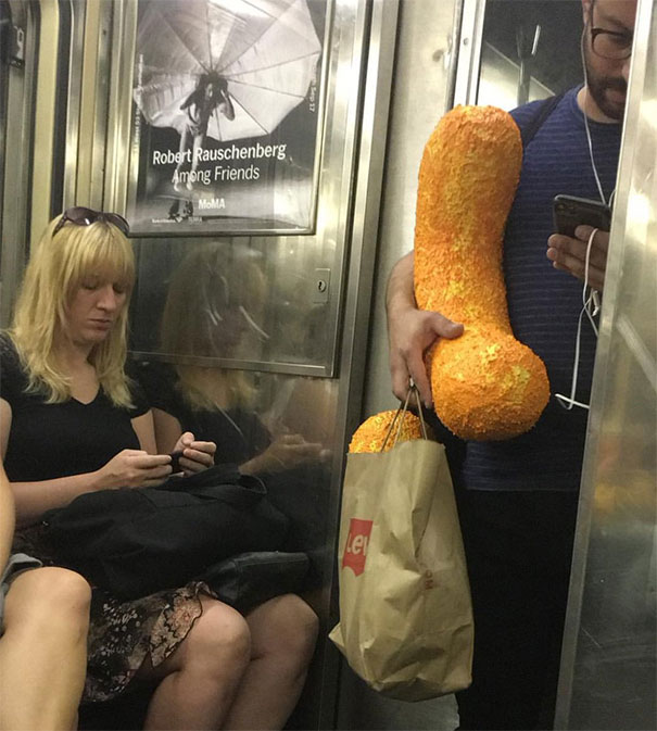 25 странных людей и необычных вещей, которые можно встретить в метро странные люди в метро, необычные вещи которые можно встретить в метро