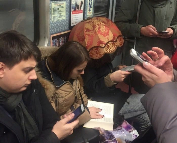 25 странных людей и необычных вещей, которые можно встретить в метро странные люди в метро, необычные вещи которые можно встретить в метро