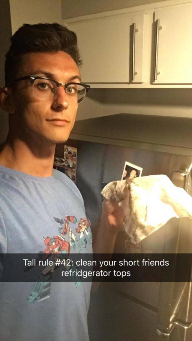 проблемы высоких людей, высокие люди смешные проблемы, трудности высоких людей, фото высоких людей, смешные высокие люди