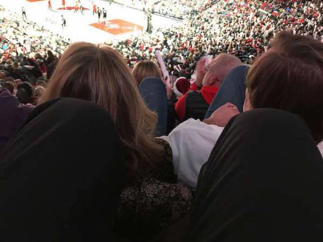 проблемы высоких людей, высокие люди смешные проблемы, трудности высоких людей, фото высоких людей, смешные высокие люди