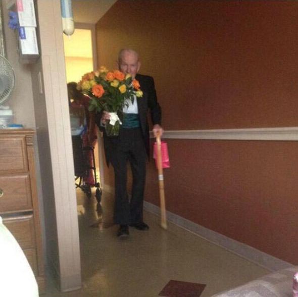 моменты из жизни влюблённых пар, пожилые пары, добрые истории о любви