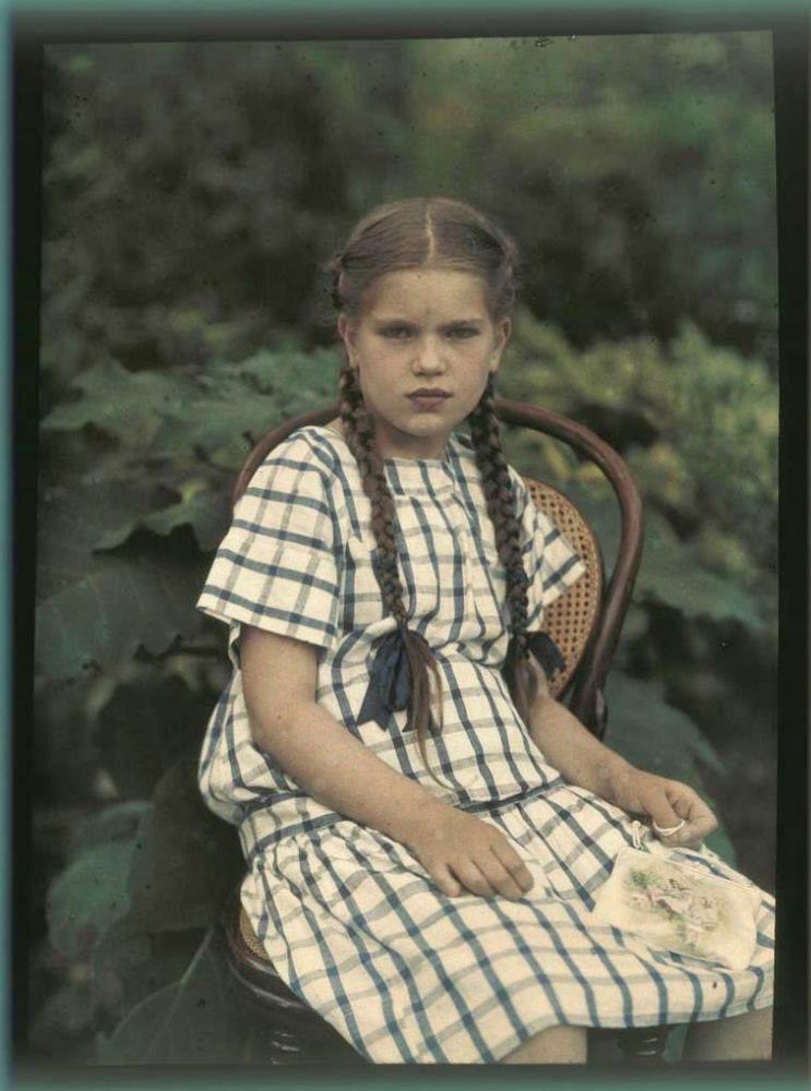 Кто был изображен на первой цветной фотографии в россии