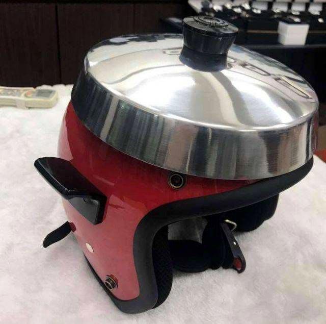 необычный мотоциклетный шлем, мотоциклетный шлем кастрюля, шлем кастрюля