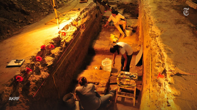 Строители нашли более 1000 человеческих зубов в стене здания, и это реальная история зубы в стене, строители нашли зубы в стене, откуда зубы в стене, 1000 зубов в стене