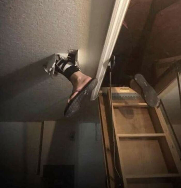 04-11-42-1618562560539294809