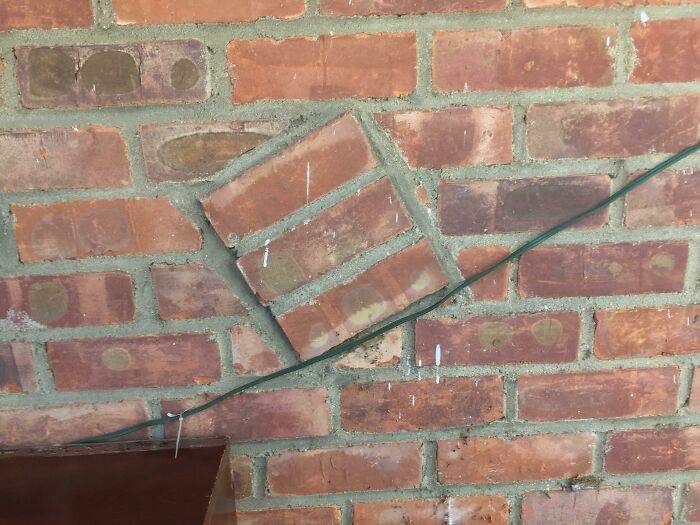 04-12-29-1619083792455845236