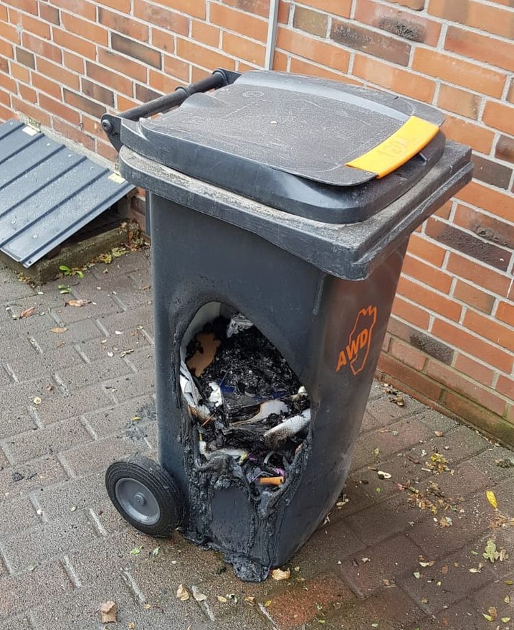 04-14-32-16190911341701801592