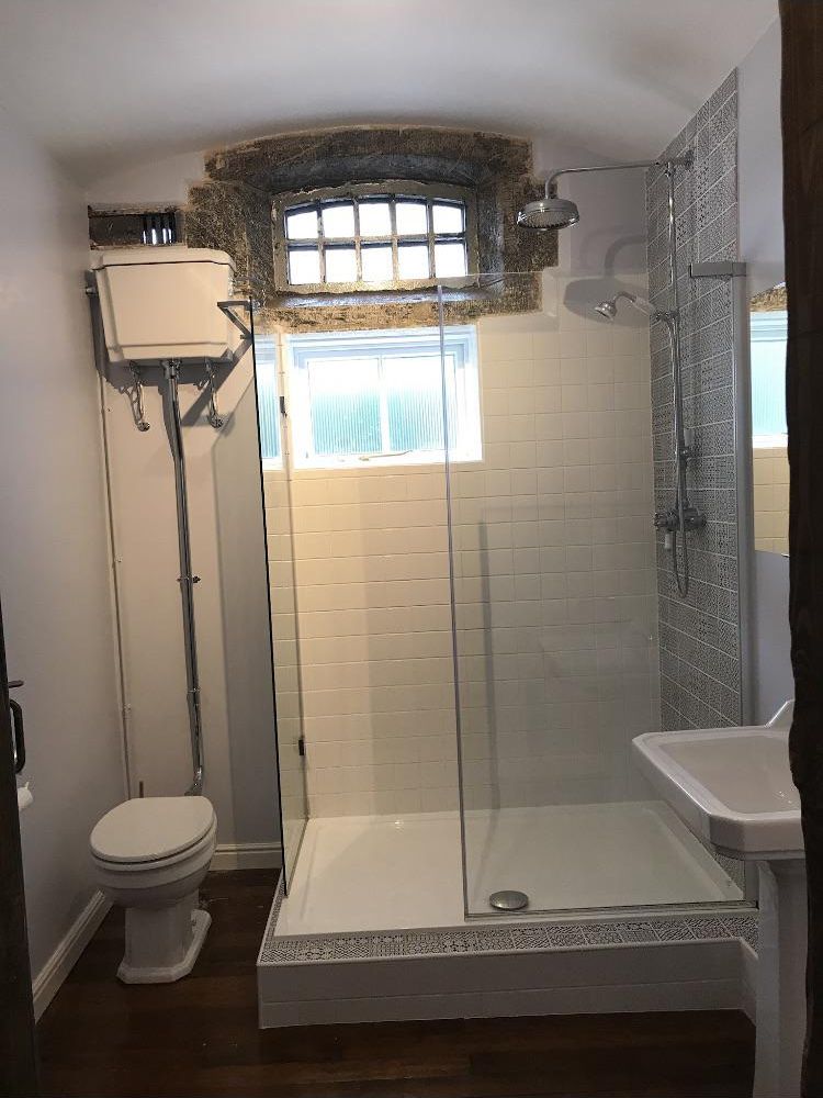 04-15-10-1619093409467438682