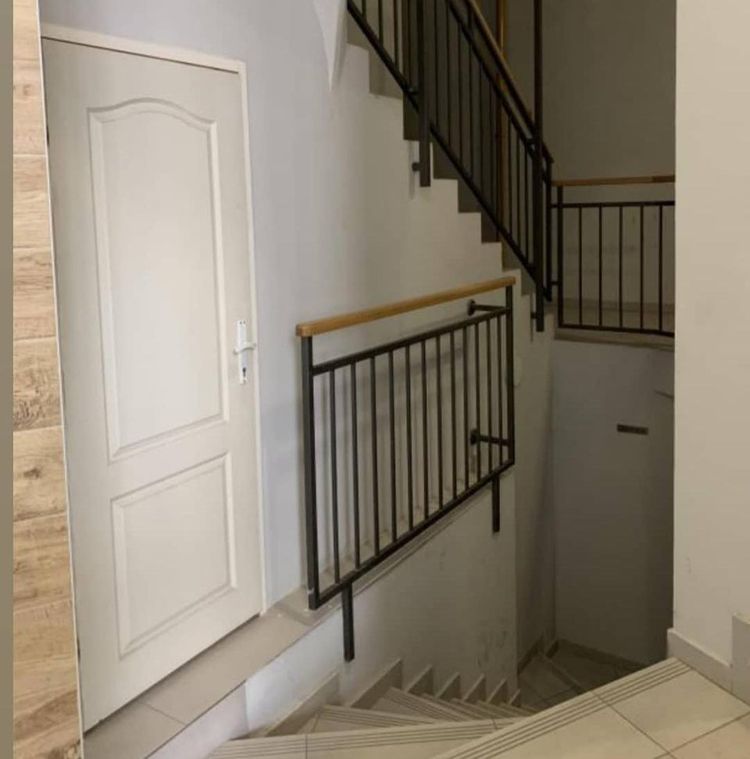 04-15-58-1619701130570506196