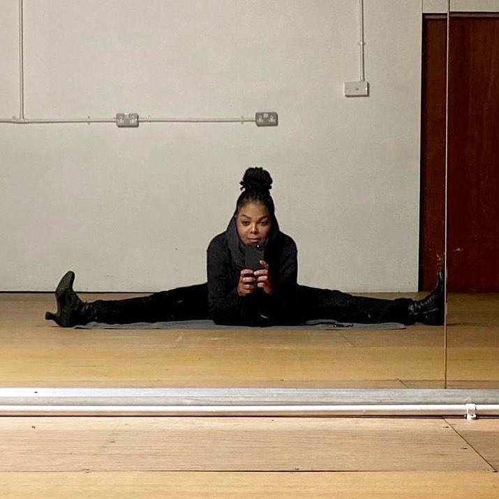 04-17-20-16189284091603556393