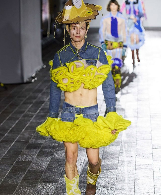 04-19-21-1618503706590802114