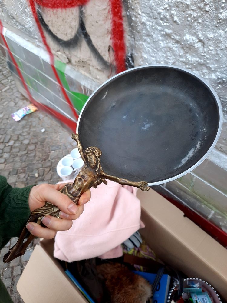 04-21-34-161894367899428995