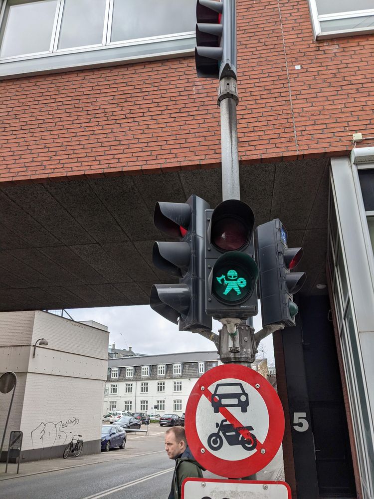 04-21-55-1619636141743950522