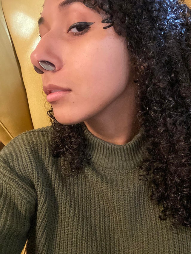 05-10-48-16208057211080508133