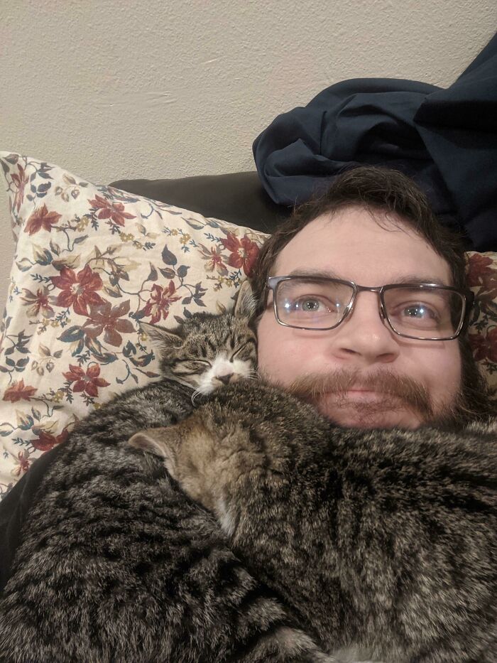 05-12-15-1621934123638745627