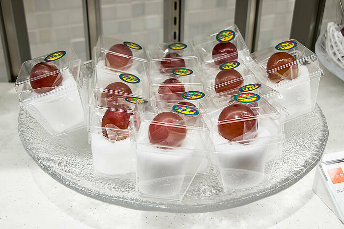 05-12-40-16215036251124100085