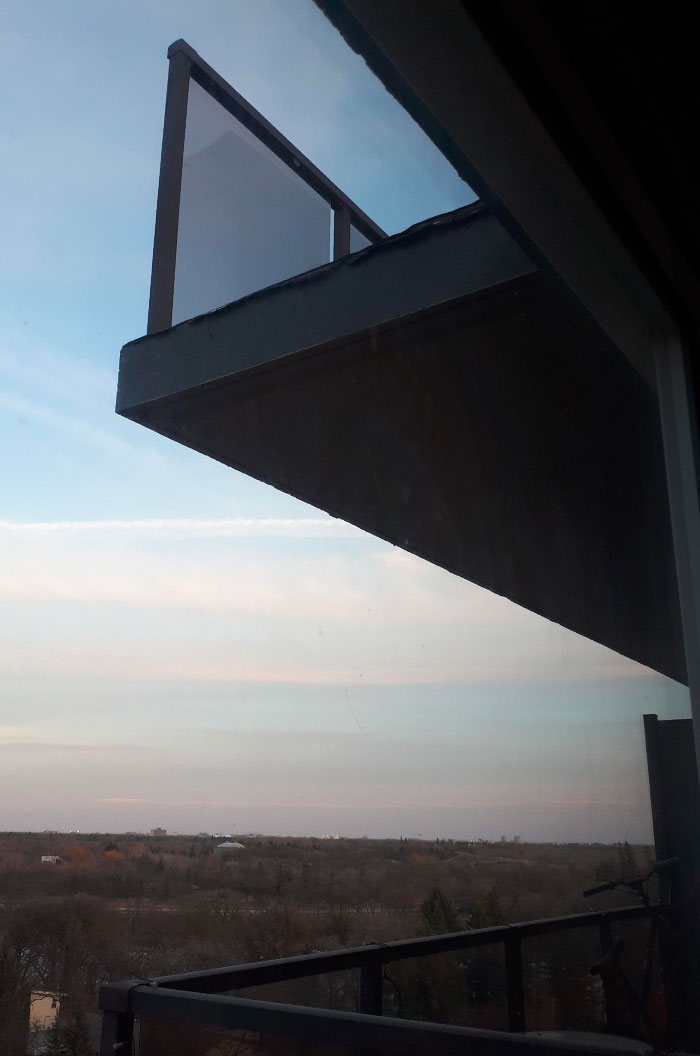 05-15-43-16215145871805462960