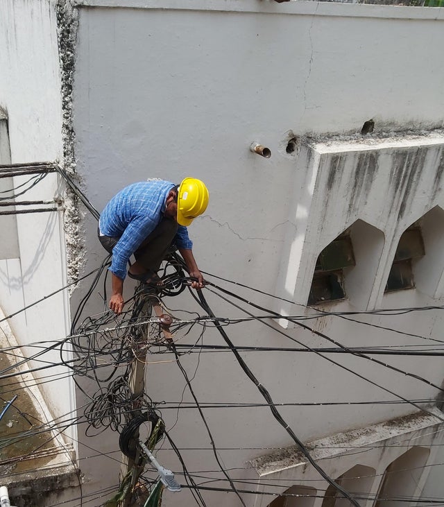 05-17-06-16218651921805172837