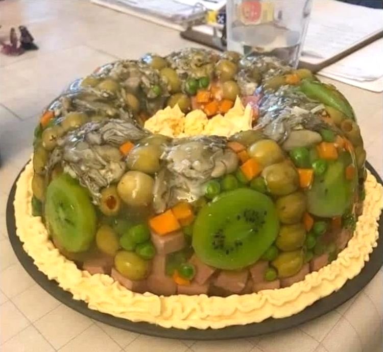 06-12-24-162305788212379257