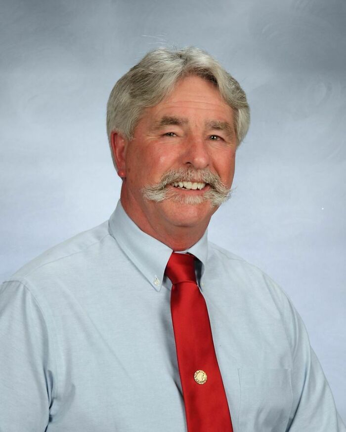 06-12-59-1624010353399181987