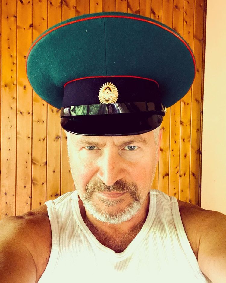 06-14-02-1622545359777694409