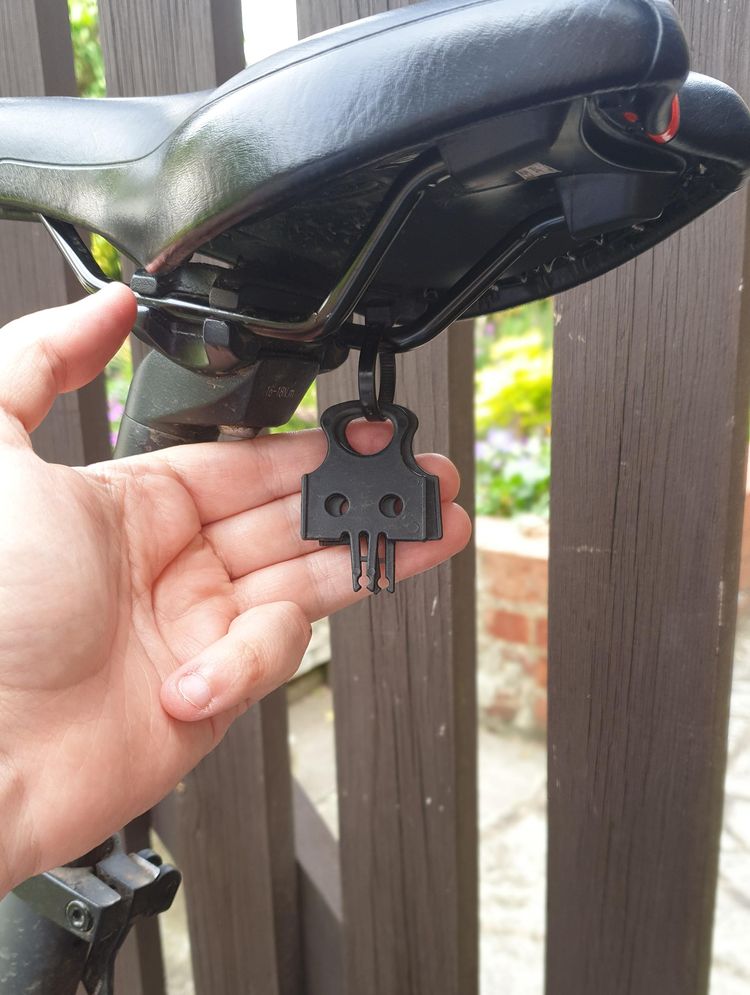 06-16-58-1623765529863426230